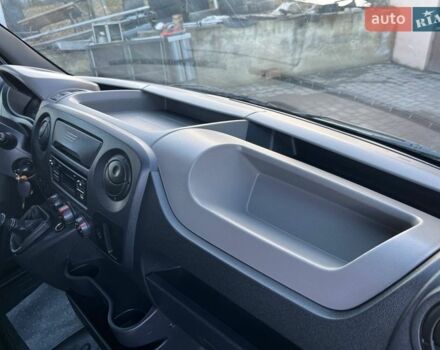 Белый Рено Мастер, объемом двигателя 2.3 л и пробегом 250 тыс. км за 17500 $, фото 30 на Automoto.ua