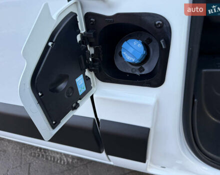 Белый Рено Мастер, объемом двигателя 2.3 л и пробегом 292 тыс. км за 16500 $, фото 60 на Automoto.ua