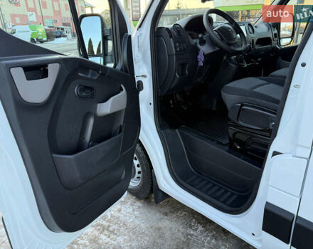 Белый Рено Мастер, объемом двигателя 2.3 л и пробегом 292 тыс. км за 16500 $, фото 37 на Automoto.ua