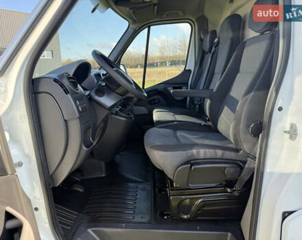 Білий Рено Мастєр, об'ємом двигуна 0 л та пробігом 217 тис. км за 19700 $, фото 50 на Automoto.ua