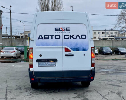 Белый Рено Мастер, объемом двигателя 2.3 л и пробегом 378 тыс. км за 13700 $, фото 7 на Automoto.ua