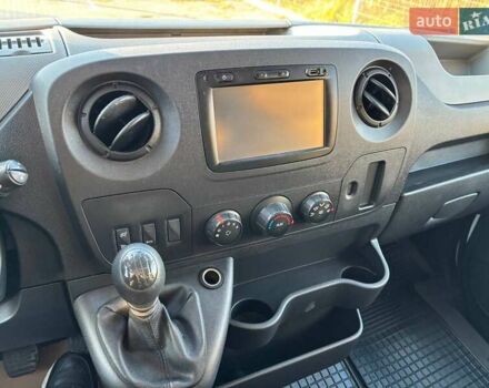 Белый Рено Мастер, объемом двигателя 2.3 л и пробегом 293 тыс. км за 14800 $, фото 11 на Automoto.ua