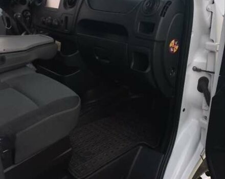 Белый Рено Мастер, объемом двигателя 2.3 л и пробегом 233 тыс. км за 16800 $, фото 12 на Automoto.ua