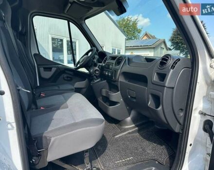 Білий Рено Мастєр, об'ємом двигуна 2.3 л та пробігом 263 тис. км за 16200 $, фото 47 на Automoto.ua