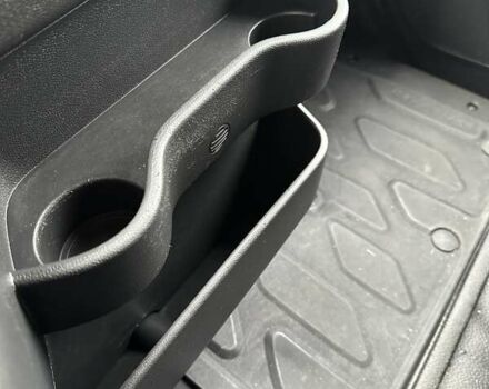 Білий Рено Мастєр, об'ємом двигуна 2.3 л та пробігом 280 тис. км за 15500 $, фото 27 на Automoto.ua