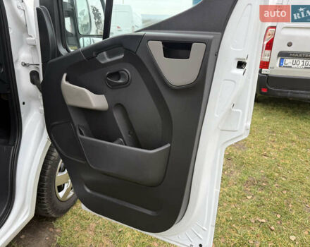 Білий Рено Мастєр, об'ємом двигуна 2.3 л та пробігом 200 тис. км за 19500 $, фото 8 на Automoto.ua