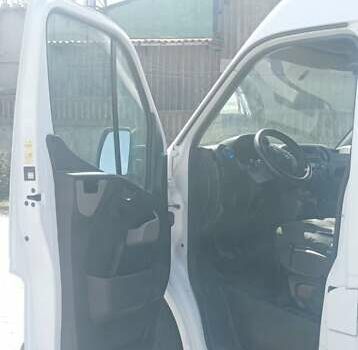 Белый Рено Мастер, объемом двигателя 2.3 л и пробегом 424 тыс. км за 16000 $, фото 8 на Automoto.ua