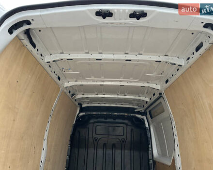 Белый Рено Мастер, объемом двигателя 2.3 л и пробегом 280 тыс. км за 15300 $, фото 44 на Automoto.ua