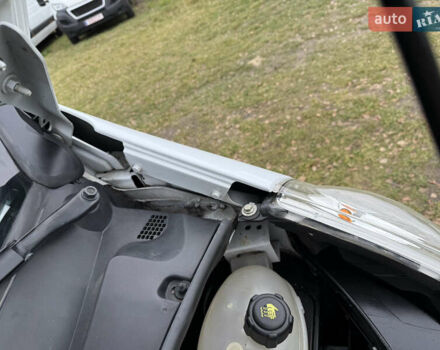 Білий Рено Мастєр, об'ємом двигуна 2.3 л та пробігом 200 тис. км за 19500 $, фото 26 на Automoto.ua