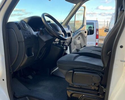 Білий Рено Мастєр, об'ємом двигуна 2.3 л та пробігом 280 тис. км за 18250 $, фото 15 на Automoto.ua