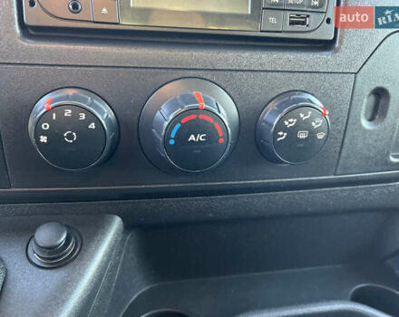 Белый Рено Мастер, объемом двигателя 2.3 л и пробегом 170 тыс. км за 17850 $, фото 42 на Automoto.ua