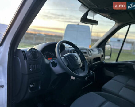 Белый Рено Мастер, объемом двигателя 2.3 л и пробегом 170 тыс. км за 17850 $, фото 37 на Automoto.ua