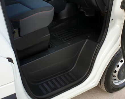 Білий Рено Мастєр, об'ємом двигуна 2.3 л та пробігом 168 тис. км за 17800 $, фото 18 на Automoto.ua