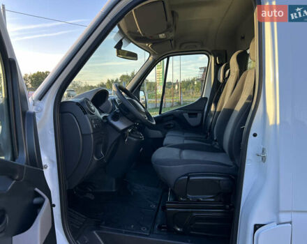 Белый Рено Мастер, объемом двигателя 2.3 л и пробегом 170 тыс. км за 17850 $, фото 34 на Automoto.ua