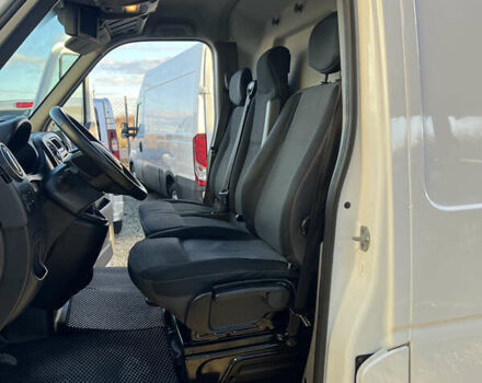 Білий Рено Мастєр, об'ємом двигуна 2.3 л та пробігом 280 тис. км за 18250 $, фото 13 на Automoto.ua