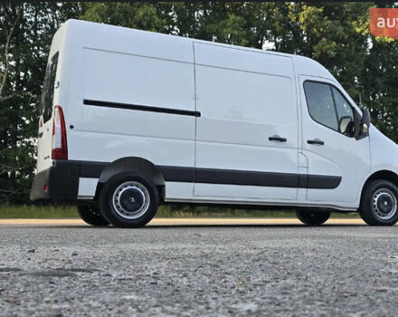 Белый Рено Мастер, объемом двигателя 2.3 л и пробегом 180 тыс. км за 17900 $, фото 1 на Automoto.ua