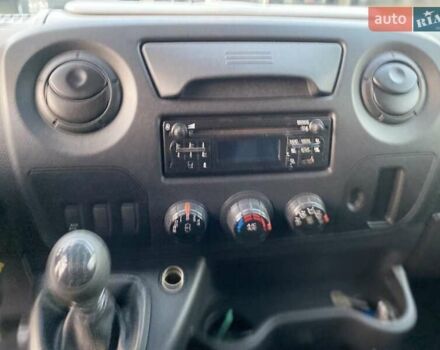 Белый Рено Мастер, объемом двигателя 2.3 л и пробегом 198 тыс. км за 18800 $, фото 46 на Automoto.ua