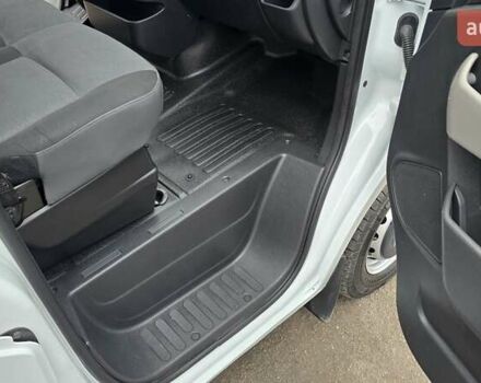 Білий Рено Мастєр, об'ємом двигуна 2.3 л та пробігом 178 тис. км за 16500 $, фото 18 на Automoto.ua