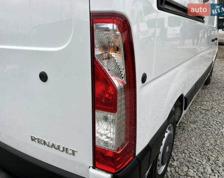 Белый Рено Мастер, объемом двигателя 2.3 л и пробегом 280 тыс. км за 15300 $, фото 47 на Automoto.ua