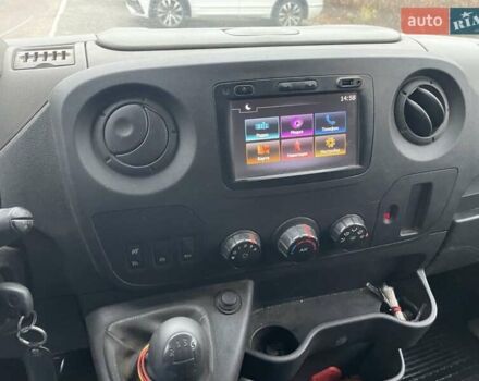 Белый Рено Мастер, объемом двигателя 2.3 л и пробегом 393 тыс. км за 14000 $, фото 5 на Automoto.ua