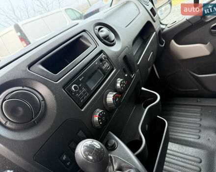 Білий Рено Мастєр, об'ємом двигуна 2.3 л та пробігом 2 тис. км за 16800 $, фото 20 на Automoto.ua