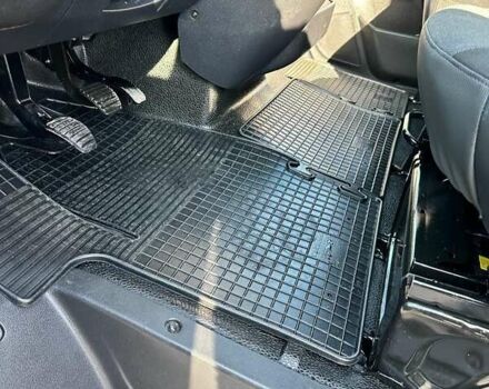 Білий Рено Мастєр, об'ємом двигуна 2.3 л та пробігом 260 тис. км за 19200 $, фото 31 на Automoto.ua