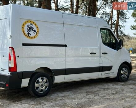 Белый Рено Мастер, объемом двигателя 2.3 л и пробегом 300 тыс. км за 16900 $, фото 2 на Automoto.ua