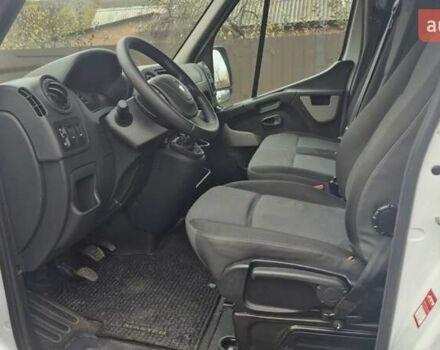 Белый Рено Мастер, объемом двигателя 0 л и пробегом 263 тыс. км за 15500 $, фото 19 на Automoto.ua