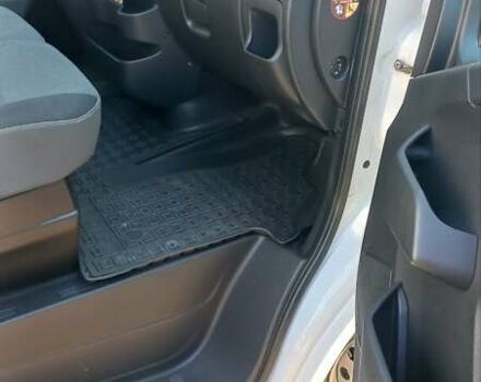 Белый Рено Мастер, объемом двигателя 2.3 л и пробегом 233 тыс. км за 16800 $, фото 26 на Automoto.ua