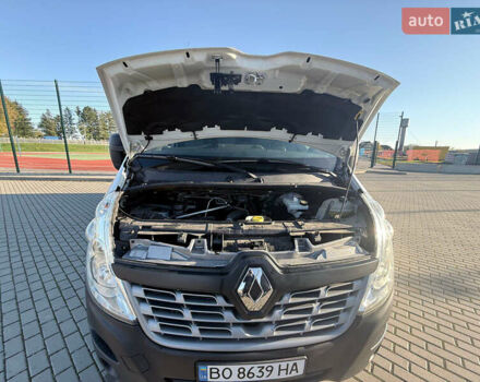 Рено Мастєр 2018 у Бучаче на Automoto.ua Білий Рено Мастєр, об'ємом двигуна 2.3 л та пробігом 252 тис. км за 16700 $, фото 20 на Automoto.ua