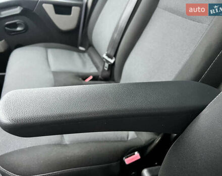 Белый Рено Мастер, объемом двигателя 2.3 л и пробегом 195 тыс. км за 17400 $, фото 26 на Automoto.ua