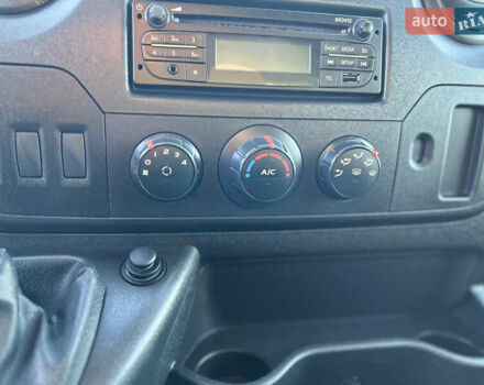 Белый Рено Мастер, объемом двигателя 2.3 л и пробегом 170 тыс. км за 17850 $, фото 41 на Automoto.ua