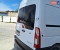 Белый Рено Мастер, объемом двигателя 2.3 л и пробегом 296 тыс. км за 15500 $, фото 3 на Automoto.ua