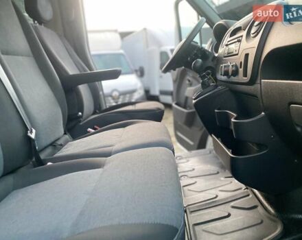 Белый Рено Мастер, объемом двигателя 2.3 л и пробегом 198 тыс. км за 18800 $, фото 54 на Automoto.ua