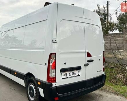 Белый Рено Мастер, объемом двигателя 2.3 л и пробегом 188 тыс. км за 15800 $, фото 3 на Automoto.ua