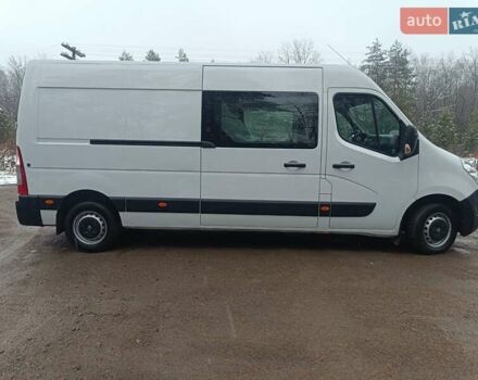 Белый Рено Мастер, объемом двигателя 2.3 л и пробегом 255 тыс. км за 19300 $, фото 4 на Automoto.ua