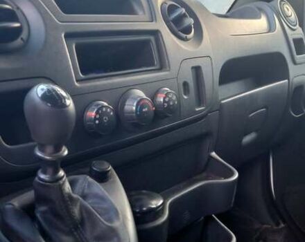 Белый Рено Мастер, объемом двигателя 2.3 л и пробегом 188 тыс. км за 16900 $, фото 5 на Automoto.ua