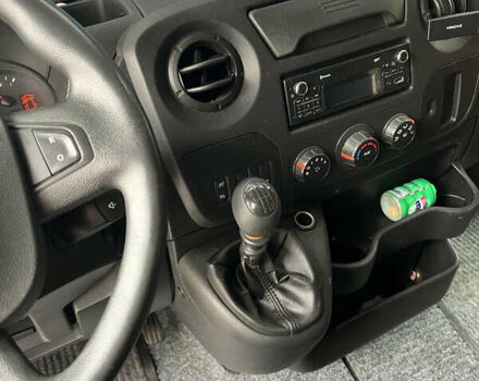 Белый Рено Мастер, объемом двигателя 2.3 л и пробегом 458 тыс. км за 15500 $, фото 6 на Automoto.ua