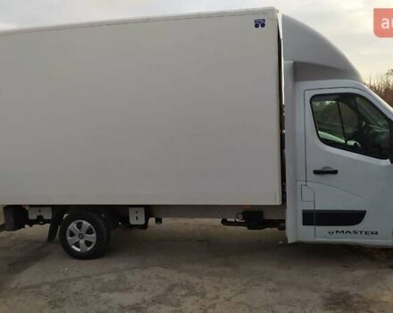 Белый Рено Мастер, объемом двигателя 2.3 л и пробегом 270 тыс. км за 18850 $, фото 1 на Automoto.ua