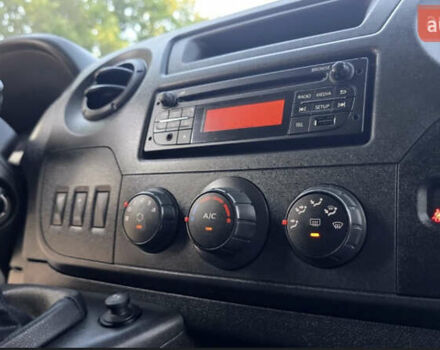 Белый Рено Мастер, объемом двигателя 2.3 л и пробегом 180 тыс. км за 17900 $, фото 22 на Automoto.ua