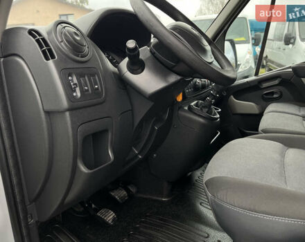 Белый Рено Мастер, объемом двигателя 2.3 л и пробегом 280 тыс. км за 15300 $, фото 26 на Automoto.ua