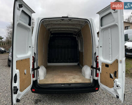 Белый Рено Мастер, объемом двигателя 2.3 л и пробегом 280 тыс. км за 15300 $, фото 41 на Automoto.ua