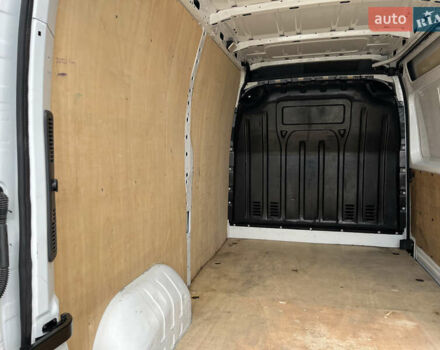 Белый Рено Мастер, объемом двигателя 2.3 л и пробегом 280 тыс. км за 15300 $, фото 45 на Automoto.ua