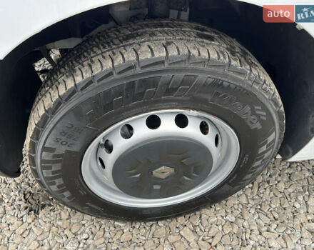 Белый Рено Мастер, объемом двигателя 2.3 л и пробегом 280 тыс. км за 15300 $, фото 15 на Automoto.ua