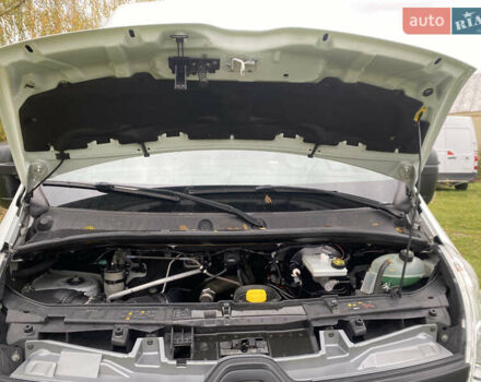 Белый Рено Мастер, объемом двигателя 2.3 л и пробегом 180 тыс. км за 17500 $, фото 26 на Automoto.ua