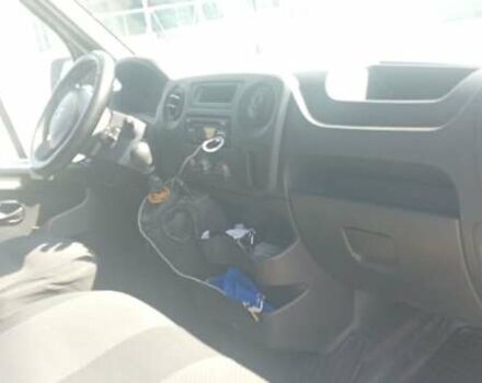 Белый Рено Мастер, объемом двигателя 2.3 л и пробегом 424 тыс. км за 16000 $, фото 2 на Automoto.ua