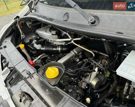 Білий Рено Мастєр, об'ємом двигуна 2.3 л та пробігом 2 тис. км за 16800 $, фото 26 на Automoto.ua