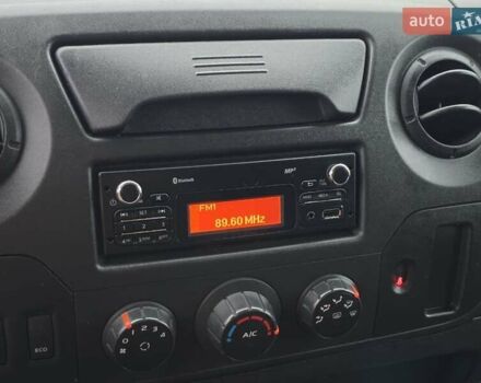 Белый Рено Мастер, объемом двигателя 2.3 л и пробегом 299 тыс. км за 21499 $, фото 31 на Automoto.ua