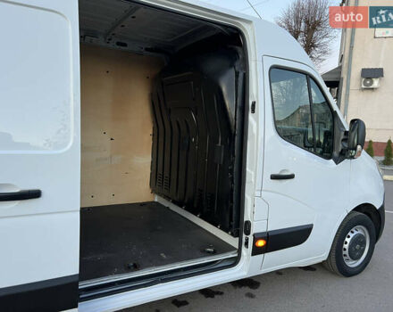 Белый Рено Мастер, объемом двигателя 2.3 л и пробегом 208 тыс. км за 18500 $, фото 56 на Automoto.ua