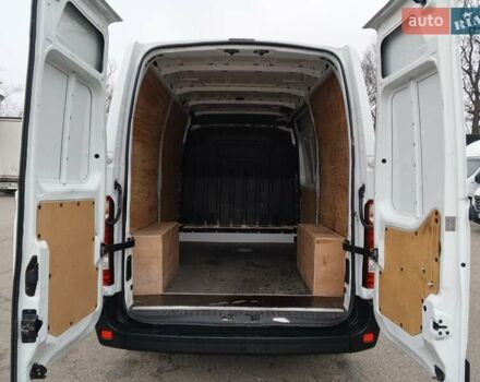 Белый Рено Мастер, объемом двигателя 2.3 л и пробегом 240 тыс. км за 16150 $, фото 8 на Automoto.ua